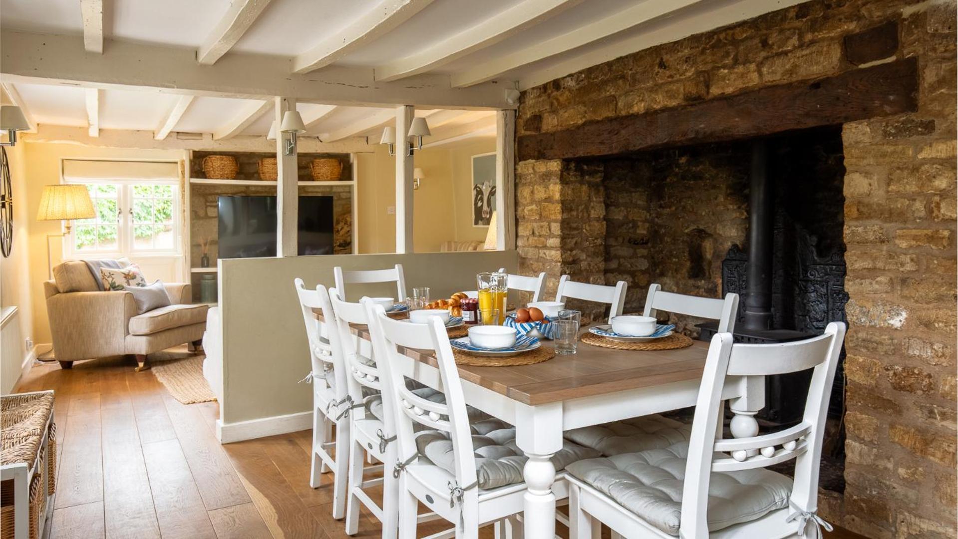 Thatch Cottage Todenham Exterior photo
